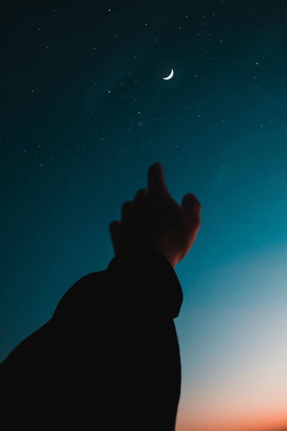 Reach The Moon