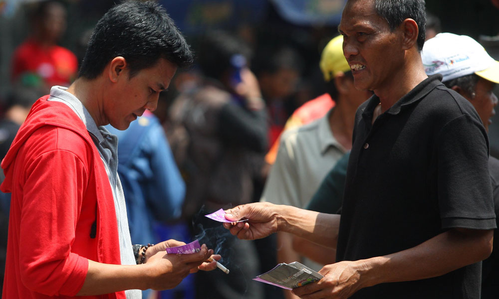 Alasan Dilarang Membeli Tiket Pada Calo