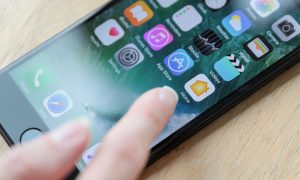 Cara Menyembunyikan Aplikasi di Android dan iPhone