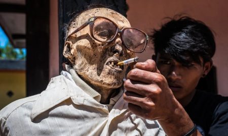 Tradisi Paling Unik di Indonesia