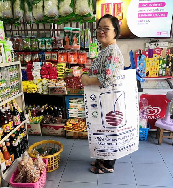 Kelakuan Kocak Warga Thailand Saat Belanja