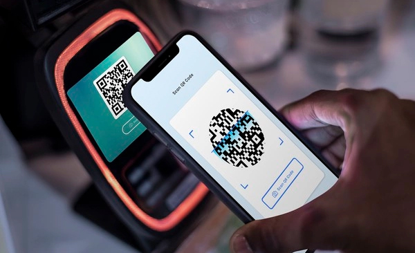 Perbedaan Antara E-money dan E-Wallet