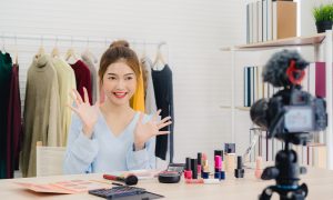 Tips Jualan Baju Secara Online Agar Cepat Laku