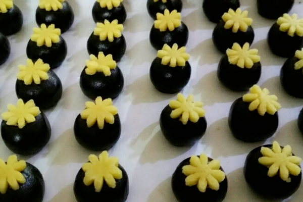 Nastar Hitam