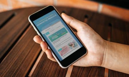 Aplikasi Baca Novel Penghasil Uang
