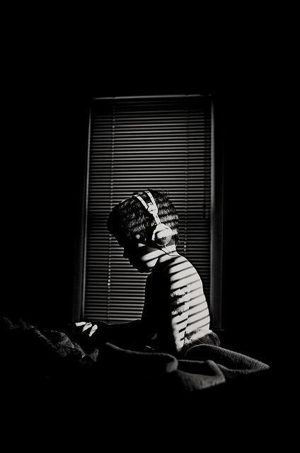 Wallpaper Sad Boy