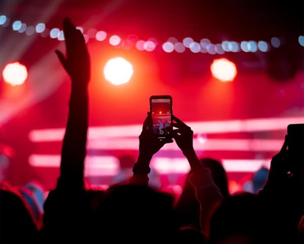 Tips Rekam Fancam Konser