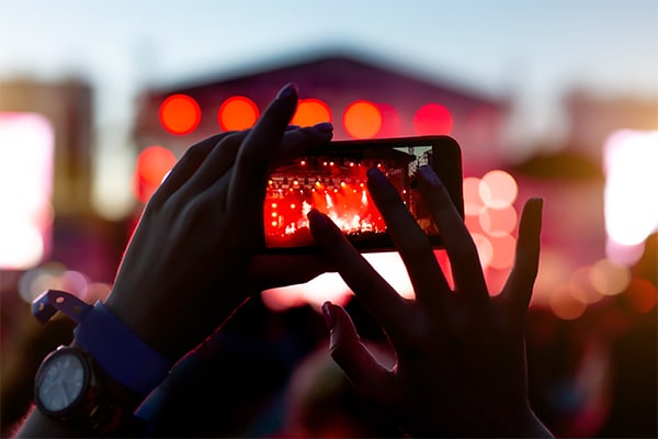 Tips Rekam Fancam Konser