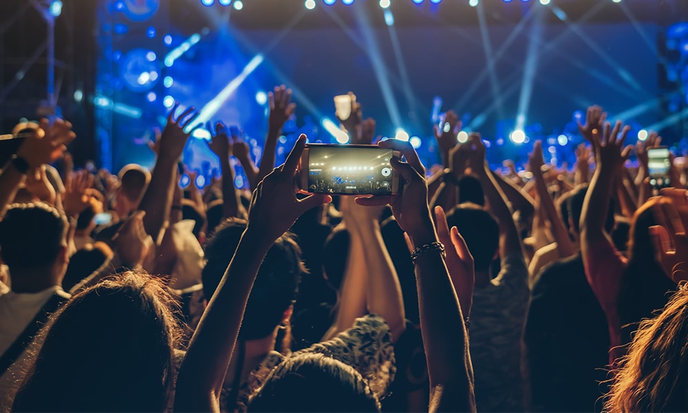 Tips Rekam Fancam Konser
