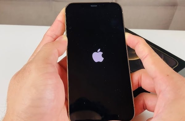 Cara Mengatasi iPhone Stuck di Logo Apple