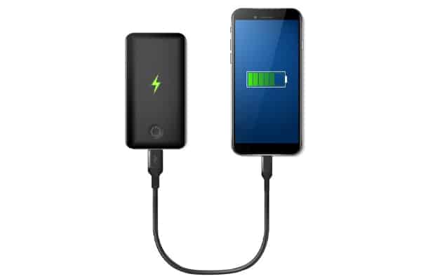Cara Menggunakan Power Bank Agar HP Tidak Rusak