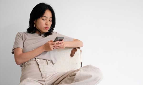 Penyebab dan Cara Mengatasi Mata Kedutan