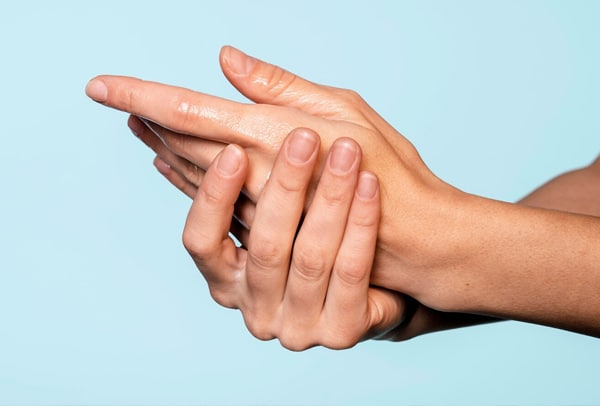 Penyebab dan Cara Mengatasi Tangan Berkeringat Berlebihan