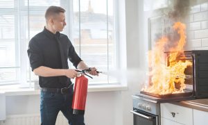 10 Cara Mencegah Kebakaran di Rumah