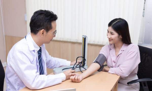 Melakukan Medical Check Up